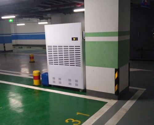 地下車庫PICACG哔咔官网入口